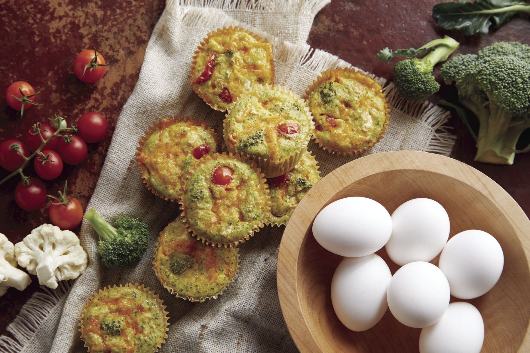 Broccoli and Cauliflower Cheddar Quinoa Bites